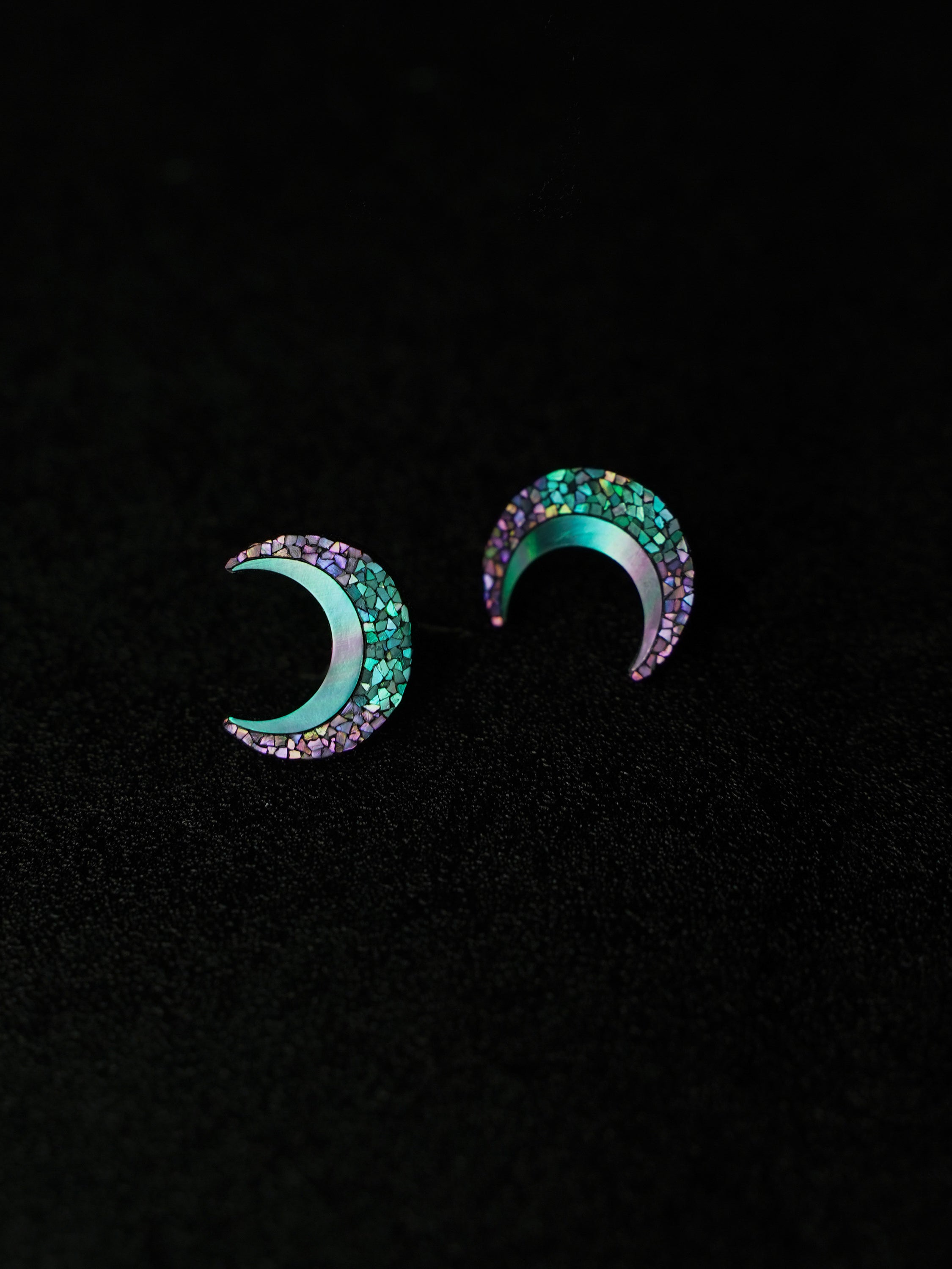 Moonrise  stud earrings