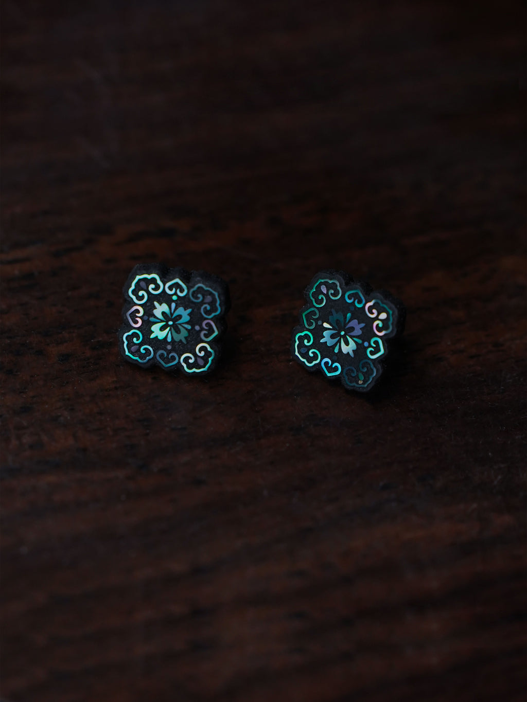 Ruyi Blooms stud earrings