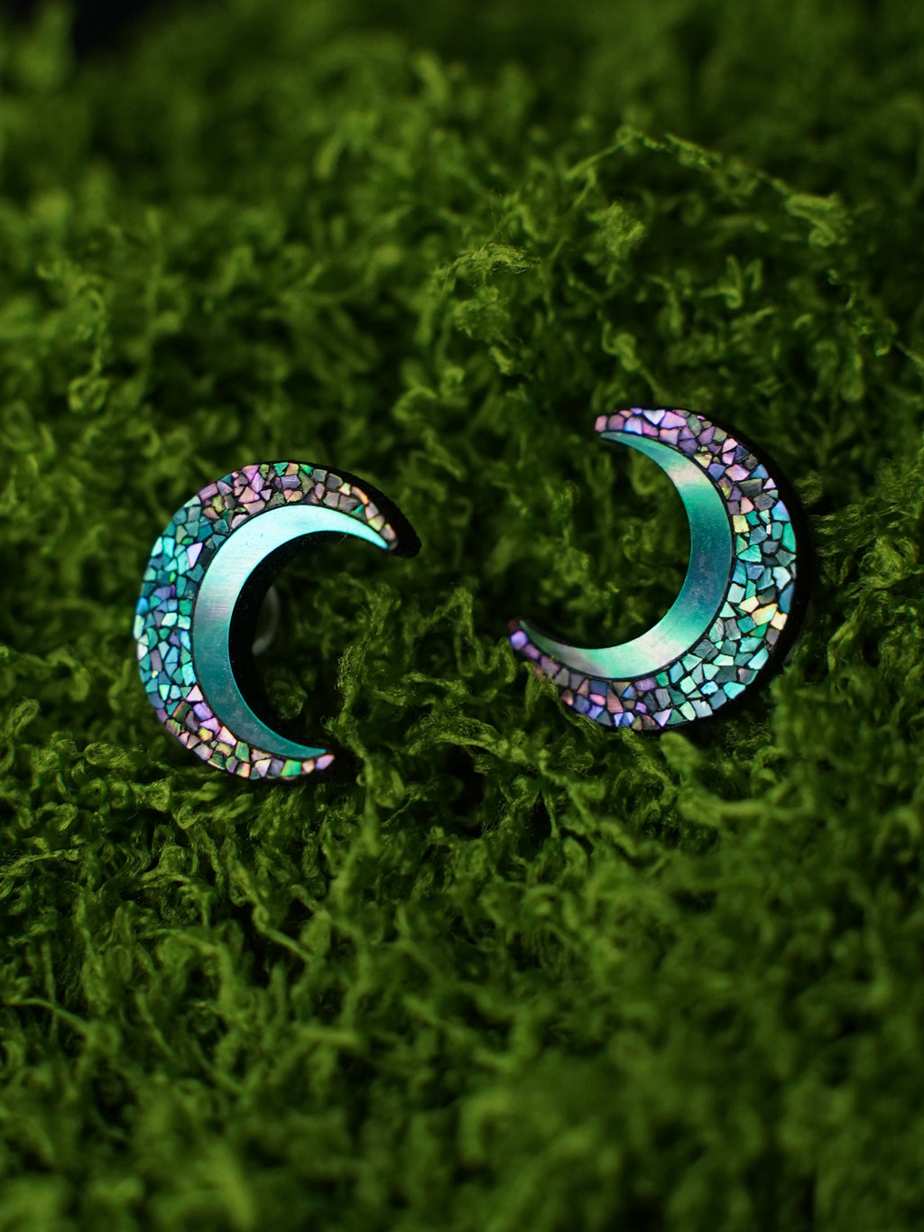 Moonrise  stud earrings