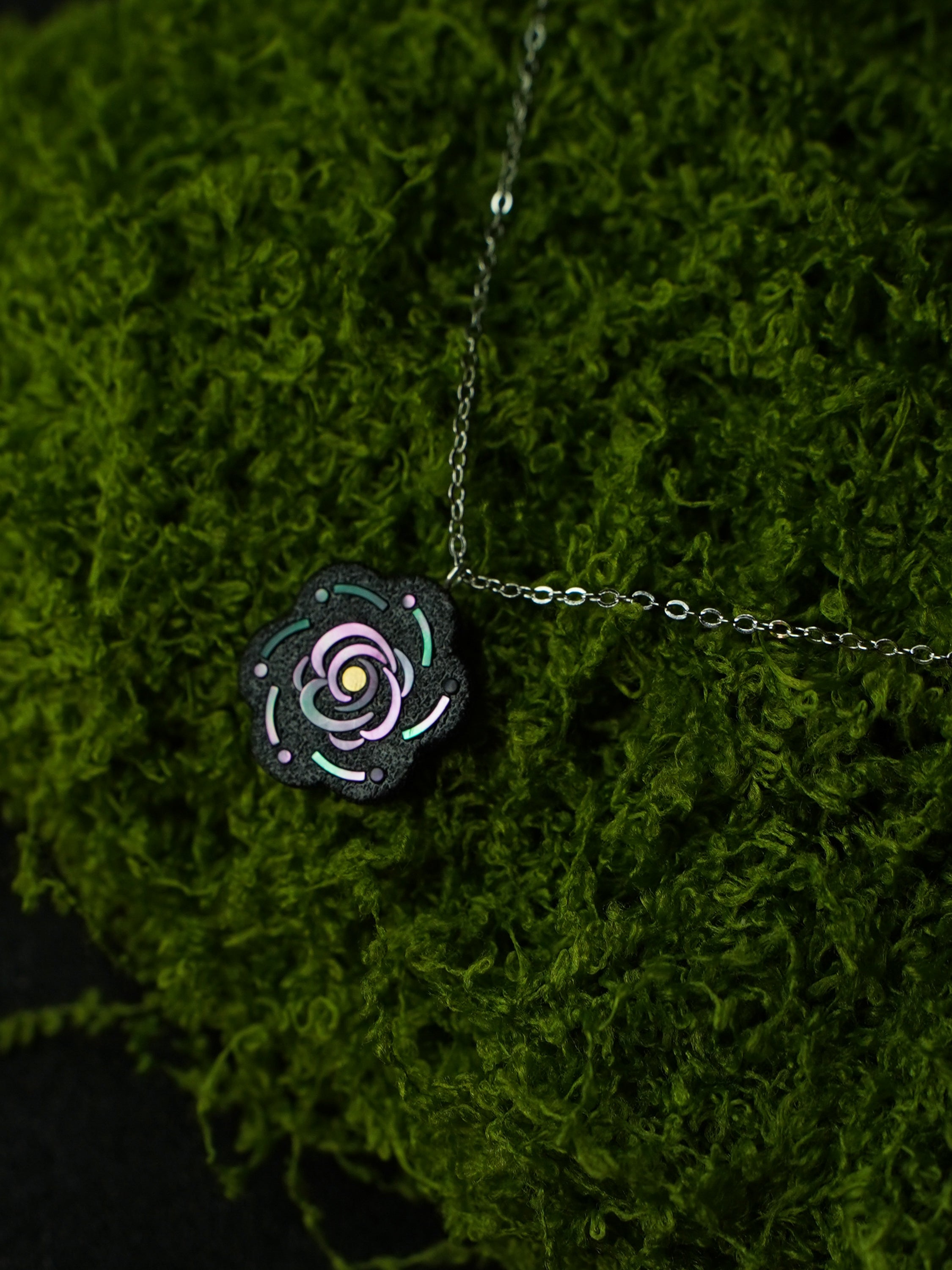 Heart's Rose Pendant Necklace