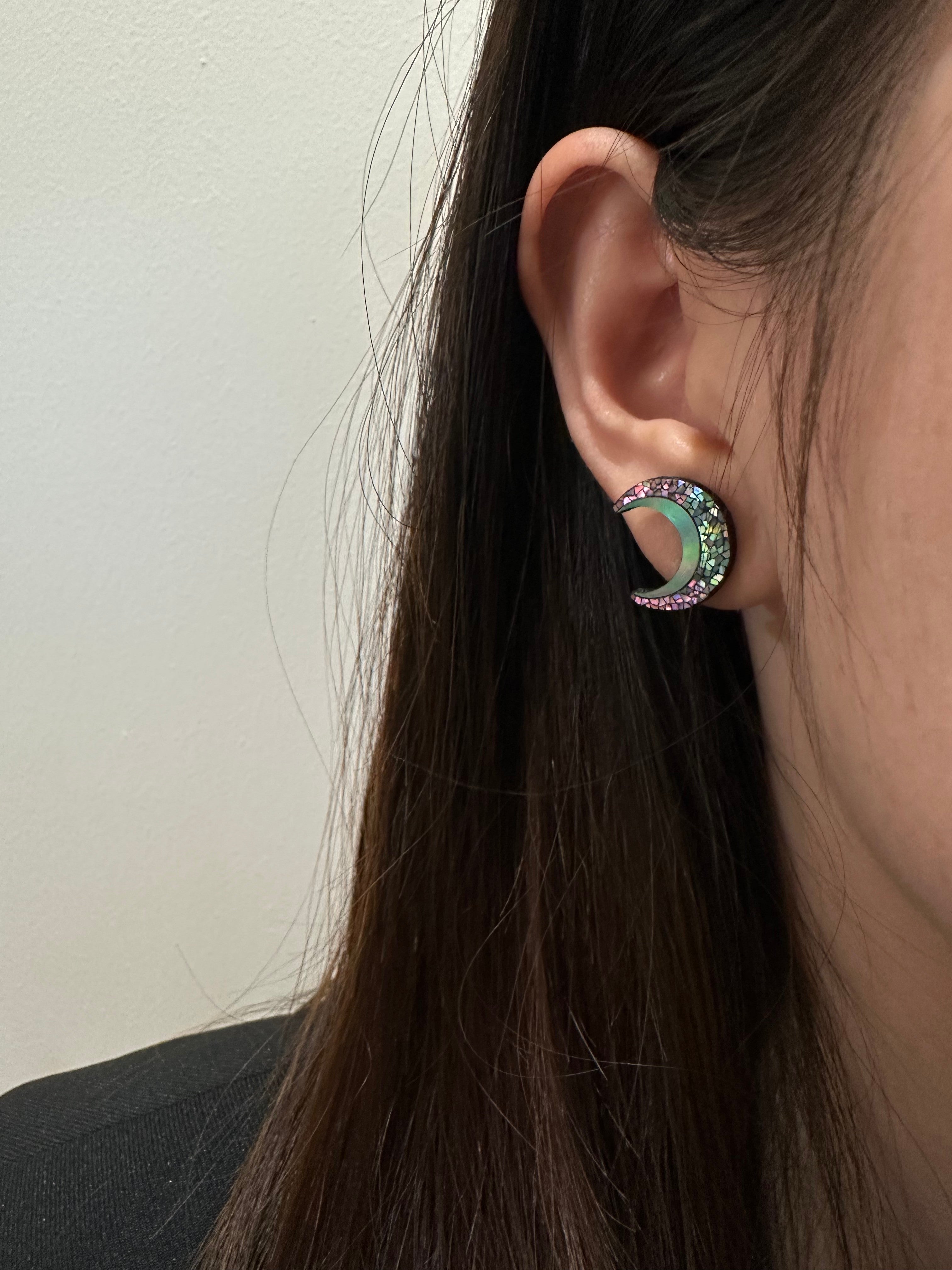 Moonrise  stud earrings