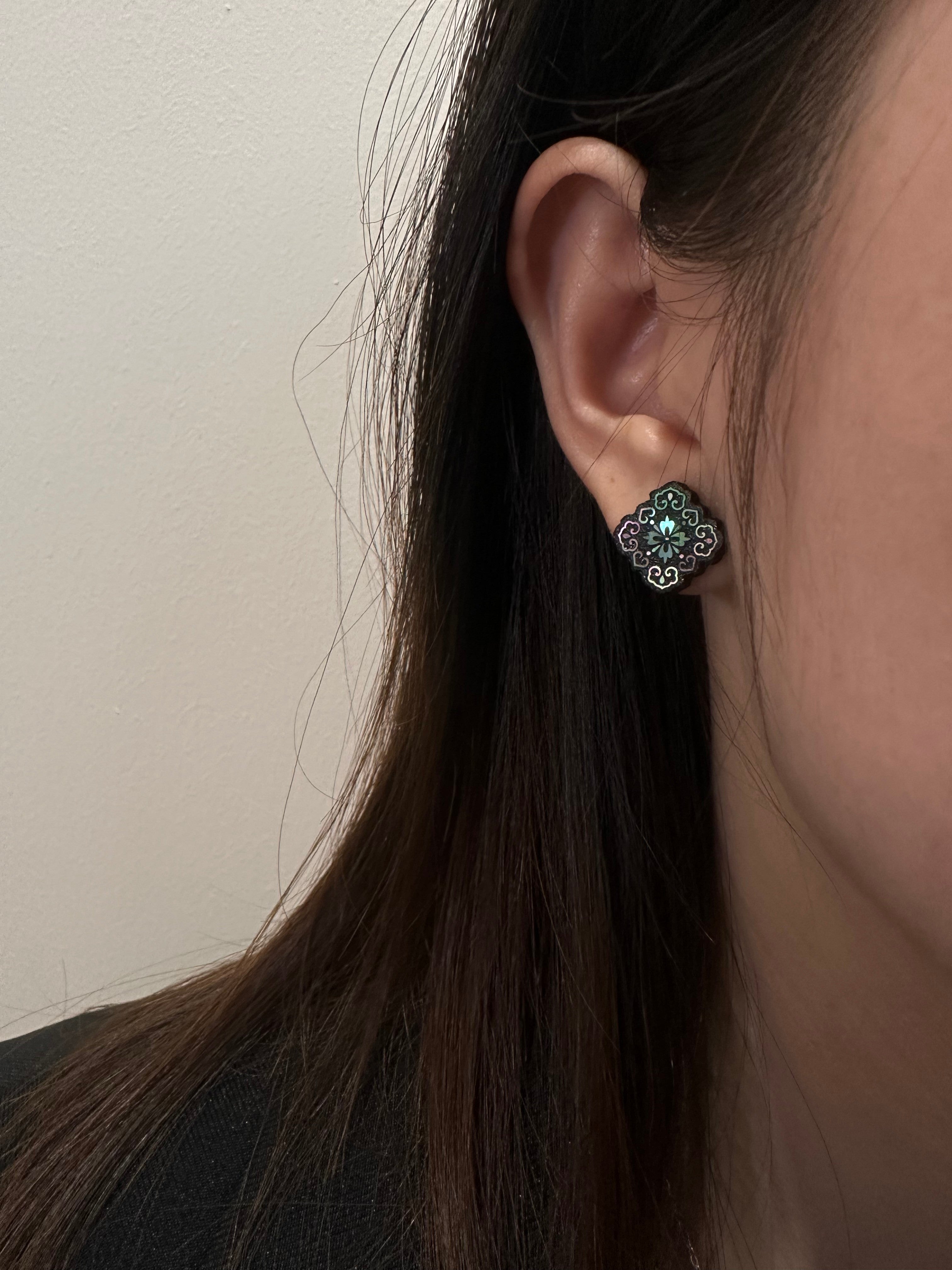 Ruyi Blooms stud earrings