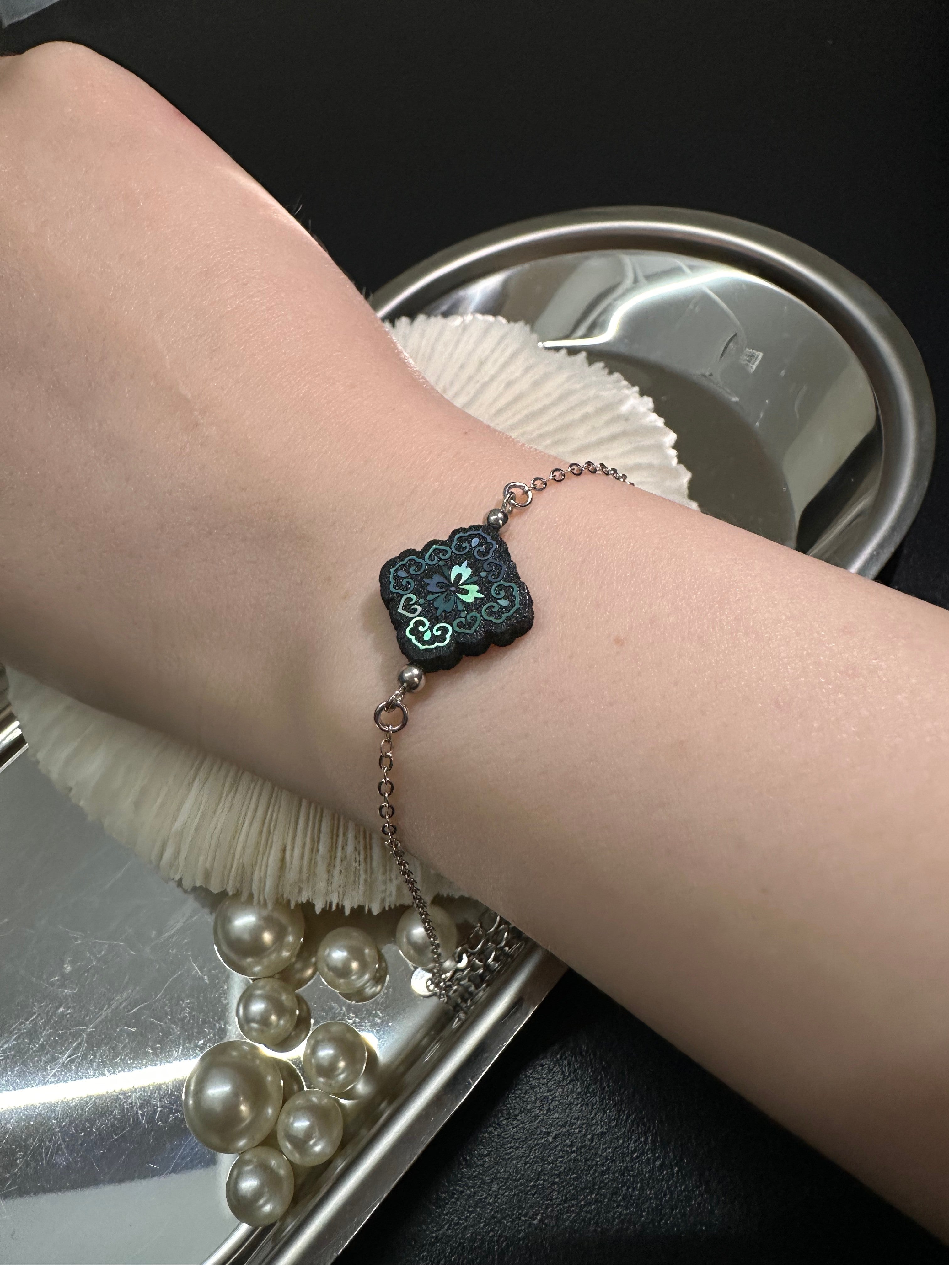 Ruyi Blooms  Bracelet