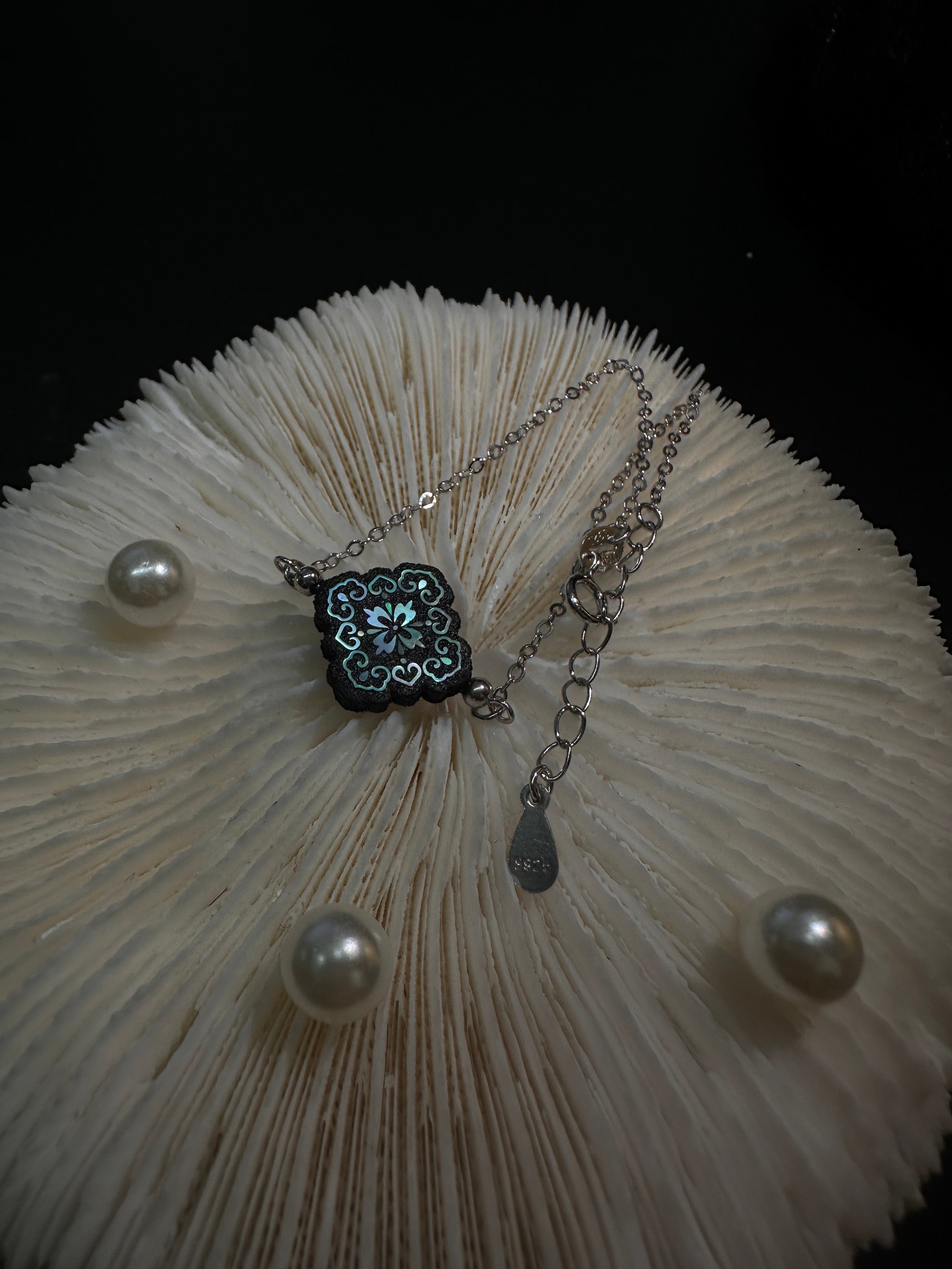 Ruyi Blooms  Bracelet