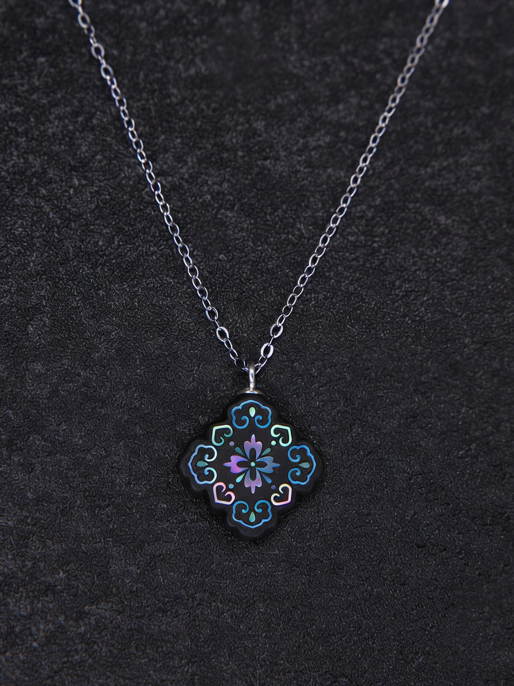 Ruyi Blooms Pendant Necklace